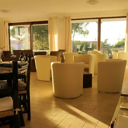 La Tartaruga Bianca Hotel 3*