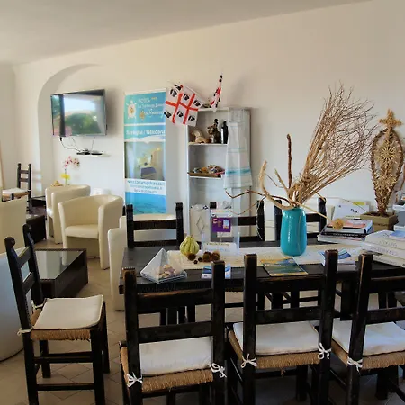 La Tartaruga Bianca فندق فاليدوريا