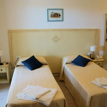 La Tartaruga Bianca Hotel 3*