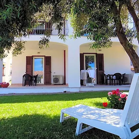 Hotel La Tartaruga Bianca 3*