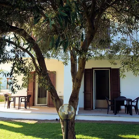 La Tartaruga Bianca Hotel 3*